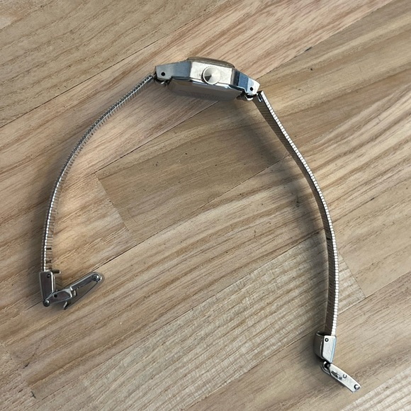 Seiko Ladies Watch RARE Vintage White Gold Plated Bracelet Gray Dial Mechanical - Picture 8 of 13